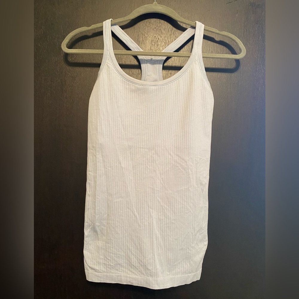 Lululemon 8 Icing Blue Ebb to Street tank